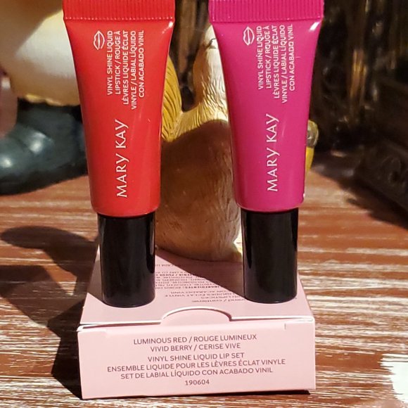 Luminous Red/ Vivid Berry Vinyl Shine Liquid Lip Set - Limited Edition - … - Picture 1 of 6
